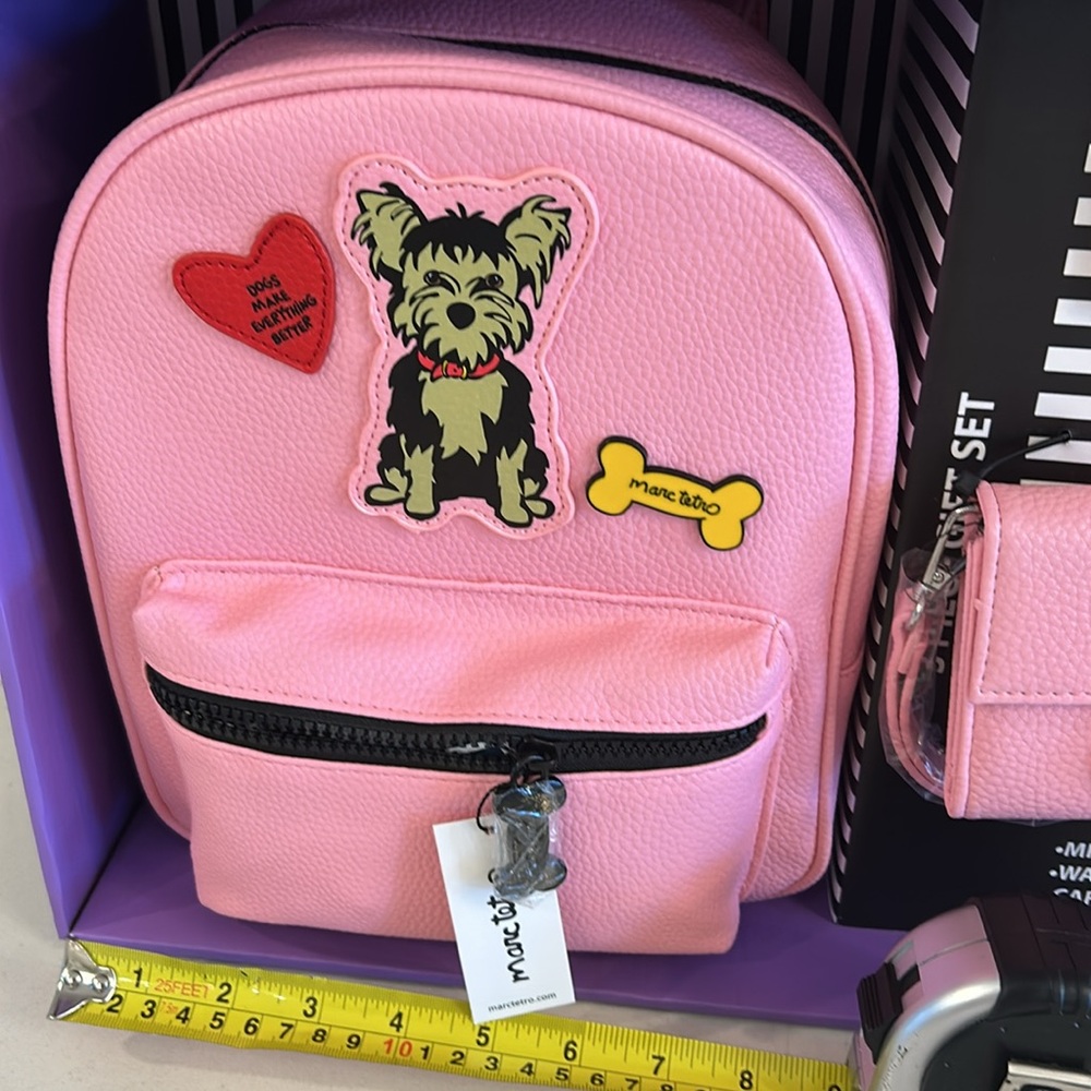 Marc TETRO Yorkie puppy/dog gift set- Yorkshire terrier
Backpack
Wallet - Picture 2 of 9